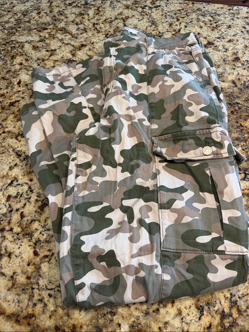 Camo Cargo pants - Green Camo